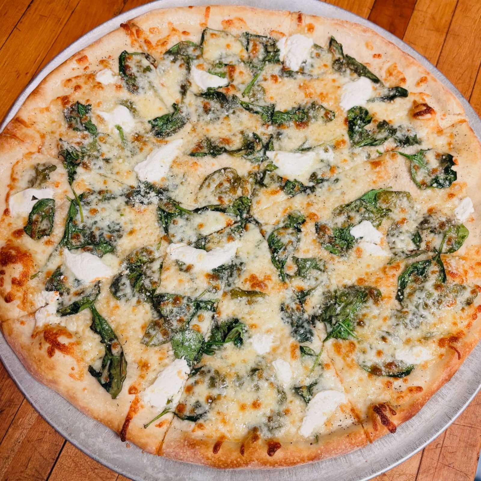 White spinach pizza