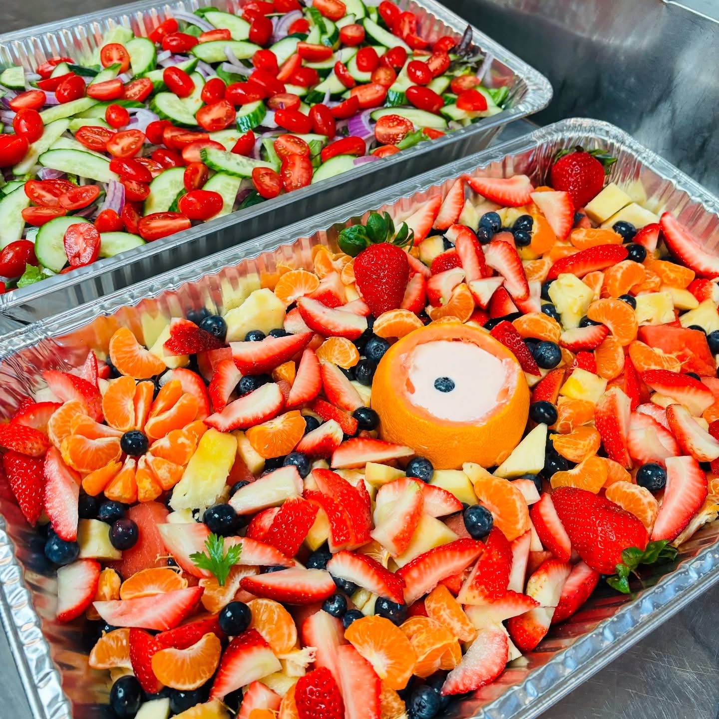 Fresh fruit tray ,nanas salad